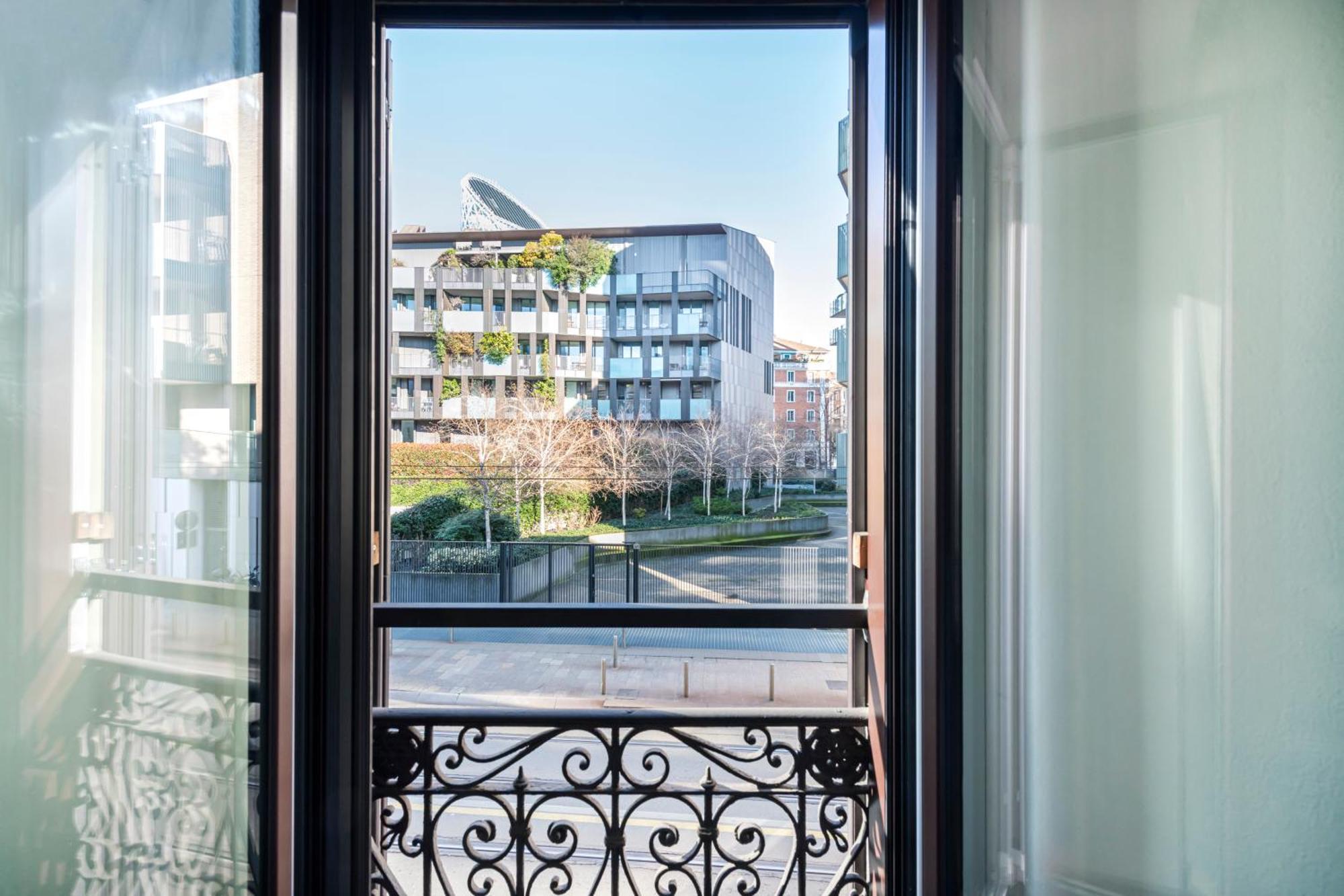 Easylife - Spacious Apartment On The First Floor In The Gae Aulenti Area Milan Exterior photo